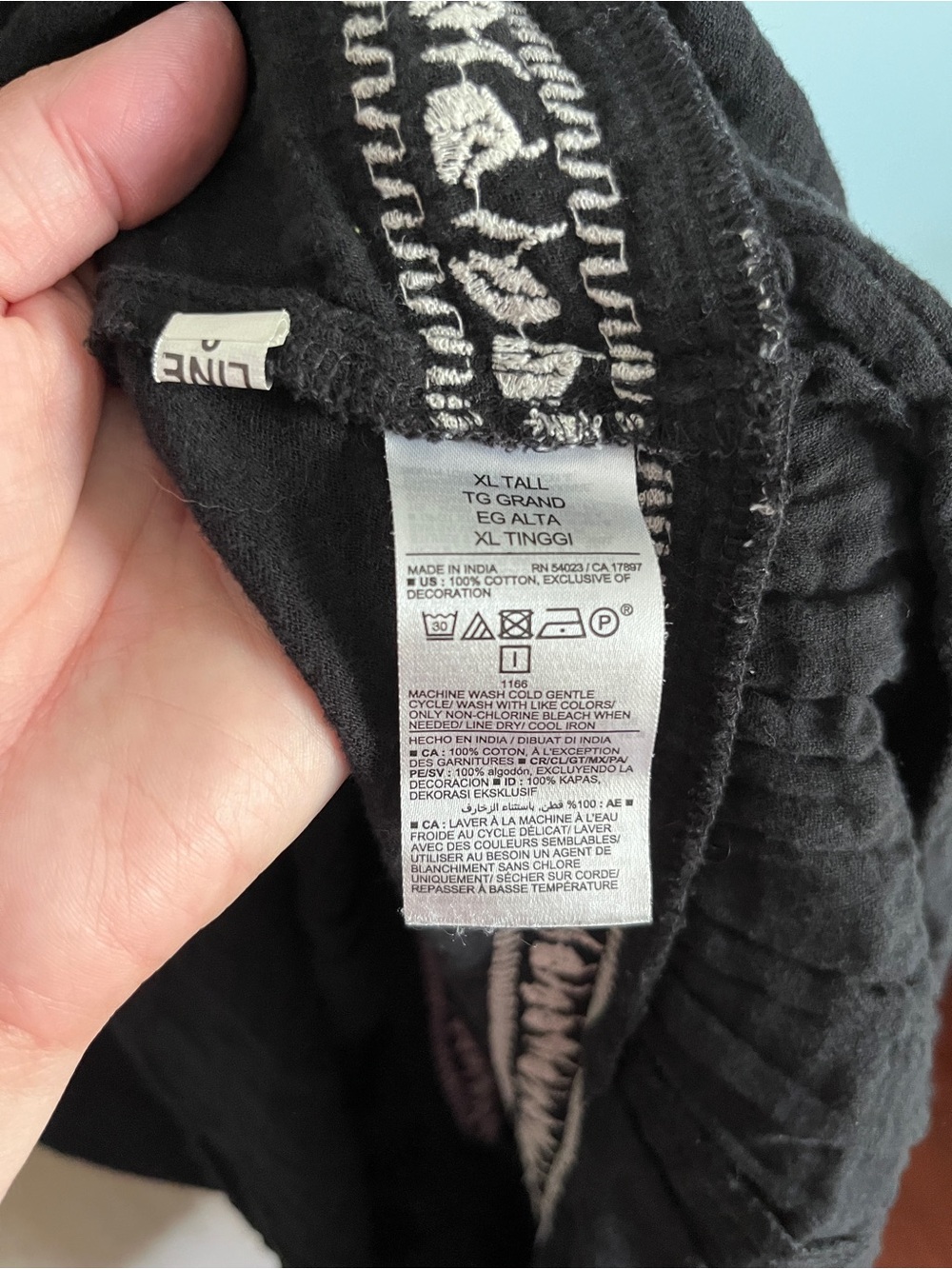 Old Navy Peasant Gauze Black Embroidered Maxi Dress Sz XL Tall - Picture 6 of 9